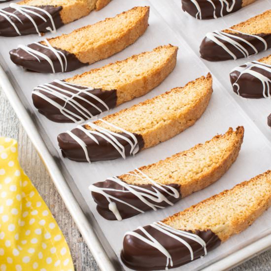 Sweet Vanilla Bean Biscotti