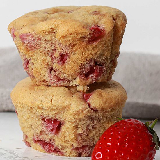 Vegan Strawberry Muffins