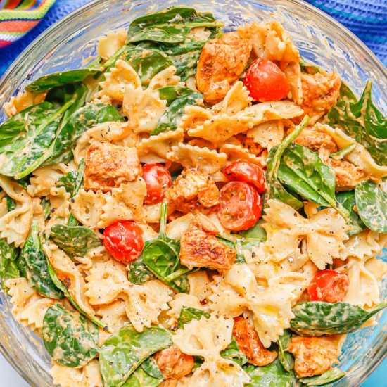 Chicken and hummus pasta