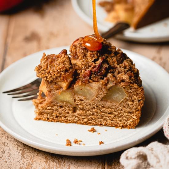 Vegan Caramel Apple Crumb Cake