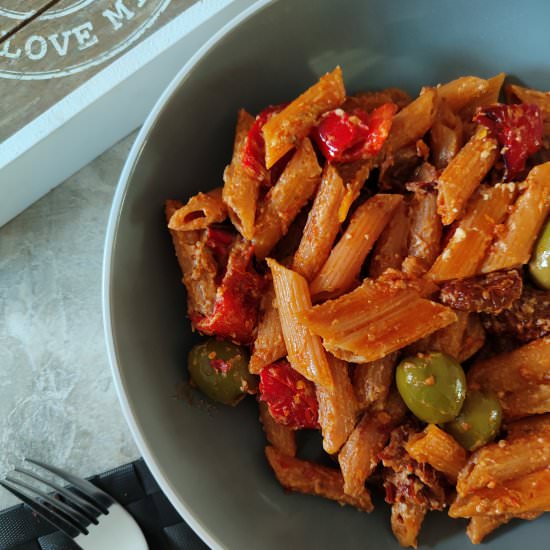 Vegan Cream Cheese Pesto Pasta