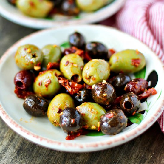 Spicy Spanish Olives