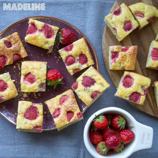 Sugar free strawberry sponge cake