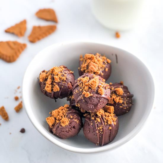 Biscoff Brownie Truffles (No Bake)