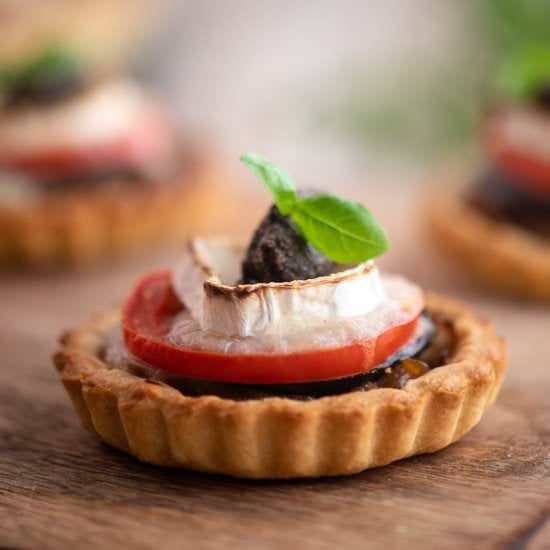 Caramelised Onion & Goat Cheese Tart