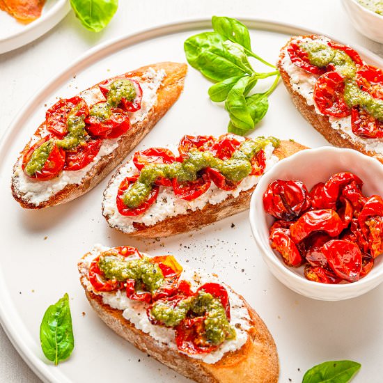 Pesto Ricotta Crostini