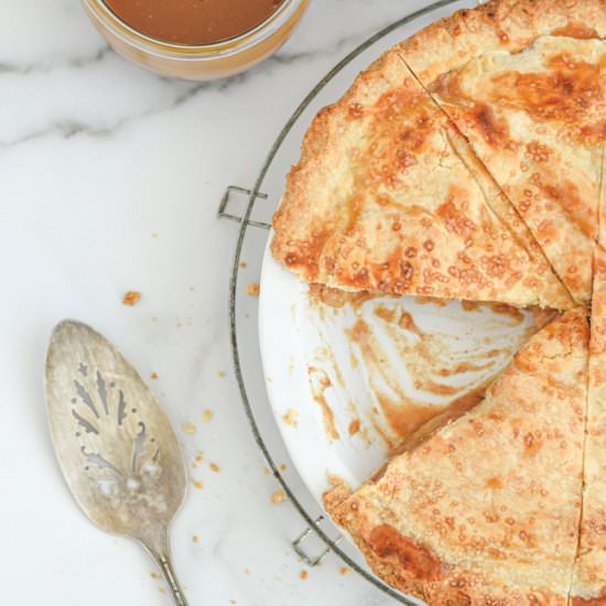Salted Caramel Pear Pie