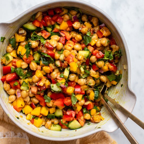 THE BEST CHICMANGO CHICKPEA SALAD