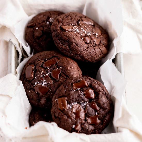 Vegan Double Chocolate Chip Cookies