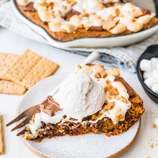 Skillet S’mores Cookie