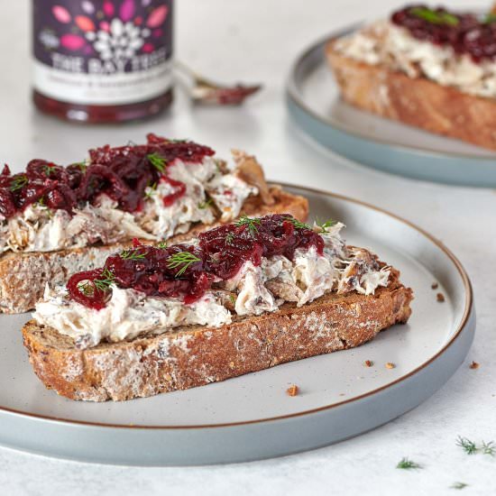 Mackerel with beetroot relish
