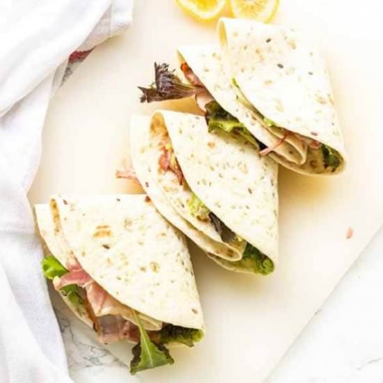 Turkey guacamole wraps