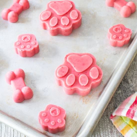 Frozen Strawberry Banana Dog Treats
