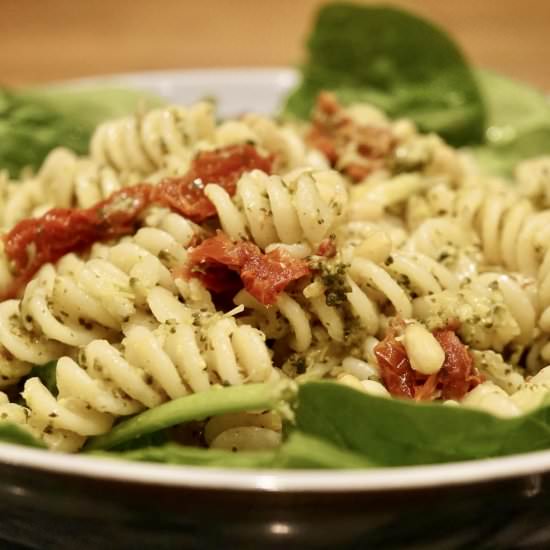 Fusilli with broccoli and pine nuts