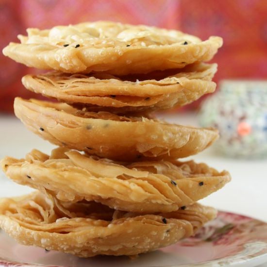 Savory Satpura |Layered Crispy Puri