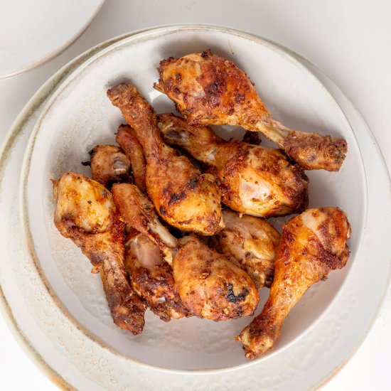 Crispy, golden air fryer drumsticks
