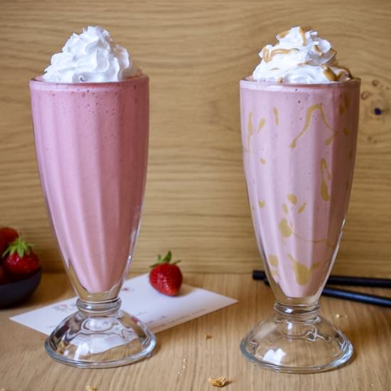 Vegan Strawberry Milkshake