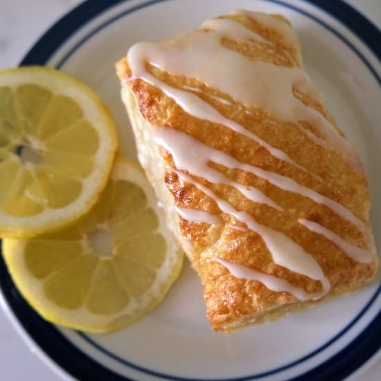 Lemon Cheesecake Hand Pie