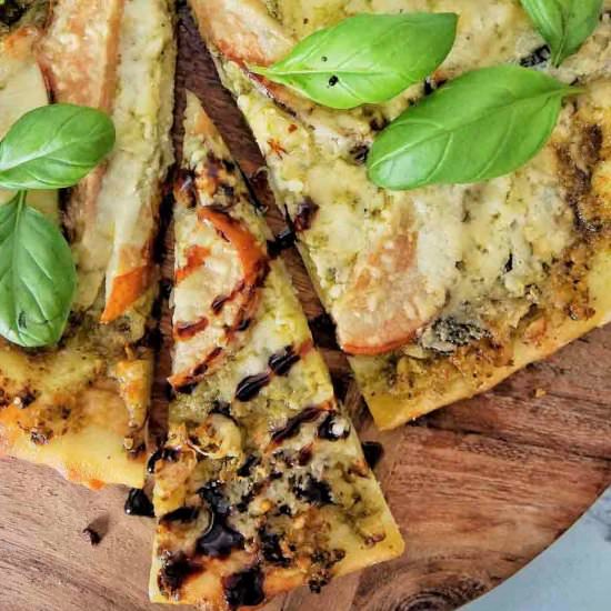 Pear Gorgonzola Pizza