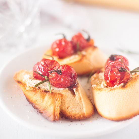 Tomato Bruschetta with Goat Cheese