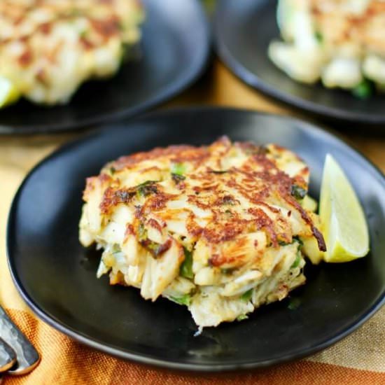 Crab Cakes with Jalapeño Aioli