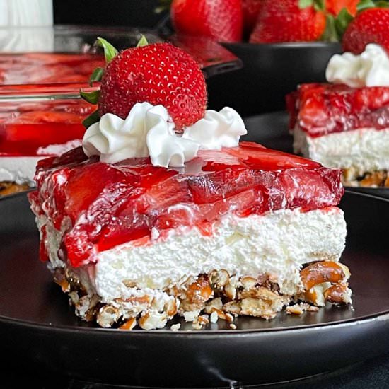 Strawberry Pretzel Salad