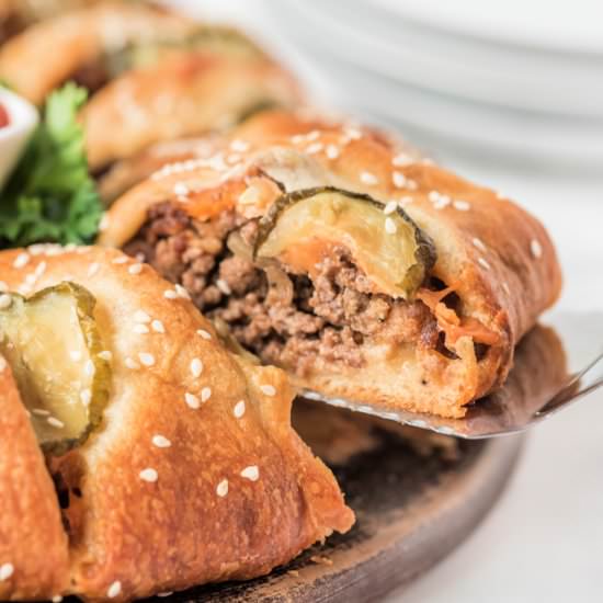 Cheeseburger Crescent Ring