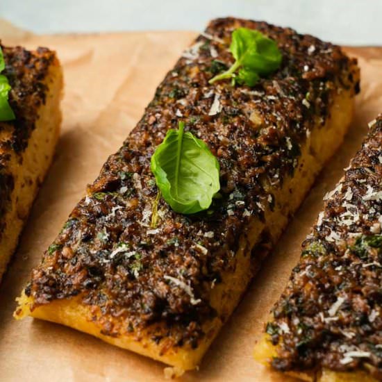 Mushroom Roasted Garlic Bread