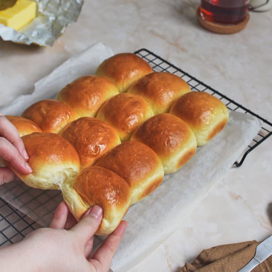 super soft pull-apart bread rolls