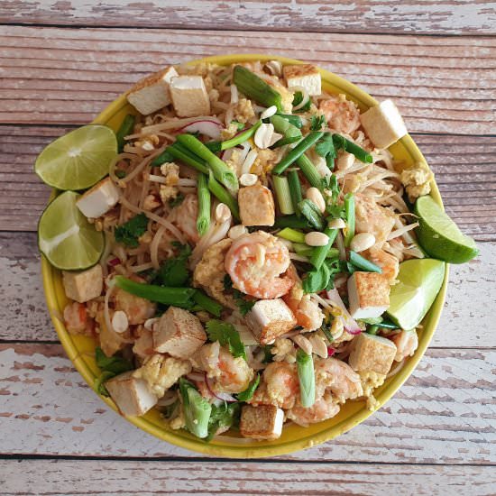 Shrimp pad thai
