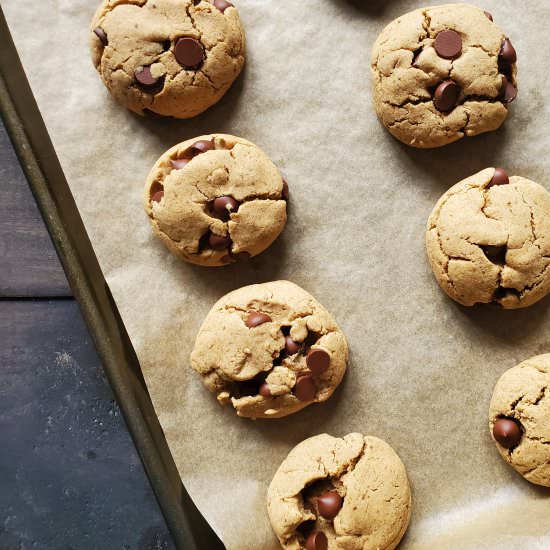 Paleo Chocolate Chip Cookies