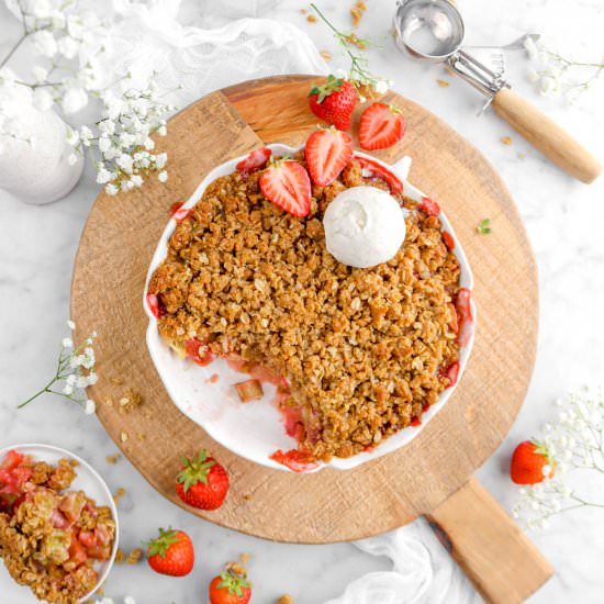 Strawberry Rhubarb Crisp