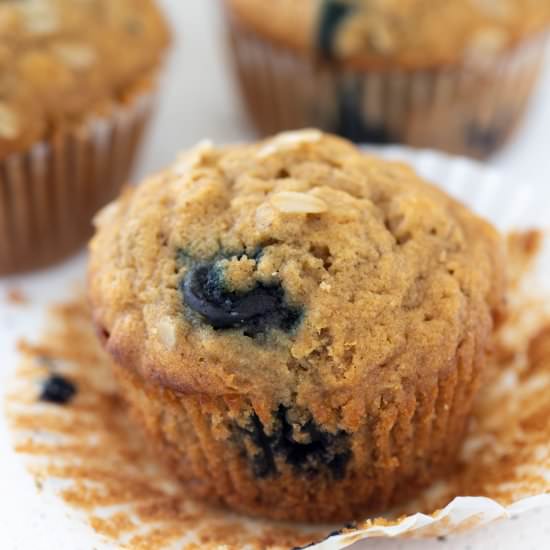 Healthy Blueberry Muffins with Oatm