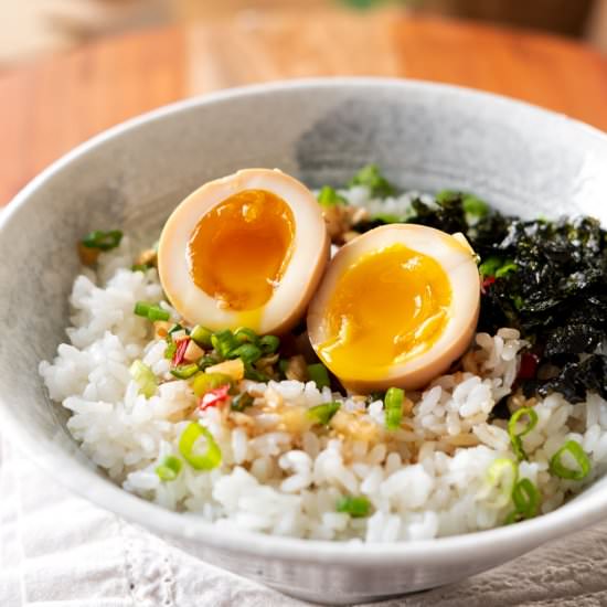 Mayak Eggs (Korean Marinated Eggs)