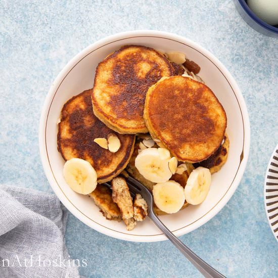 Almond Flour Banana Pancakes