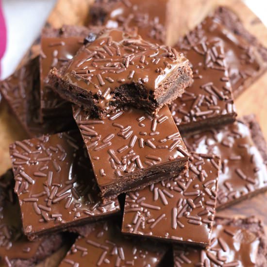 Paleo Chocolate Fudge Pop Tart Bars