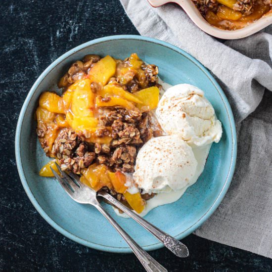 Vegan Peach Crisp