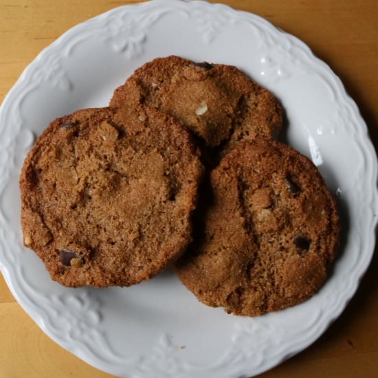 Almond Cinnamon & Chocolate Cookies
