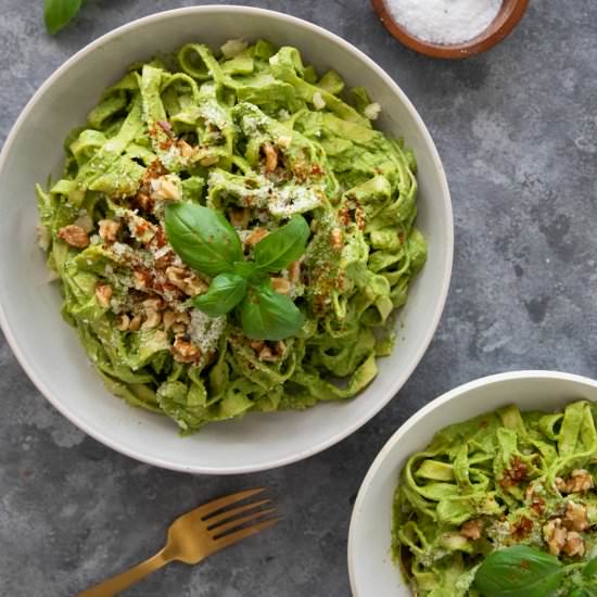 Creamy Spinach Pesto Pasta