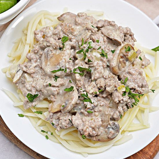 KETO GROUND BEEF STROGANOFF