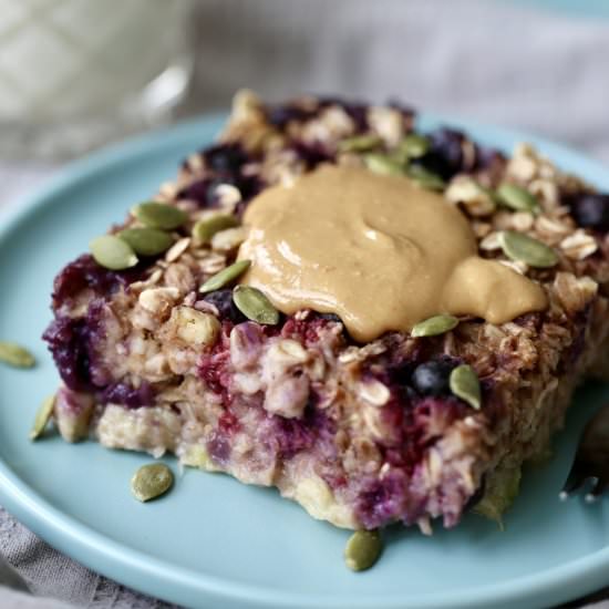 The Best Vegan Berry Baked Oatmeal