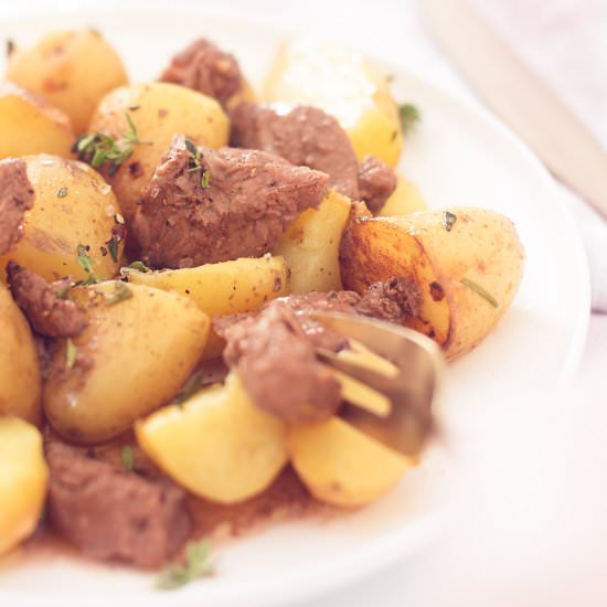 Garlic Butter Steak with Potatoes