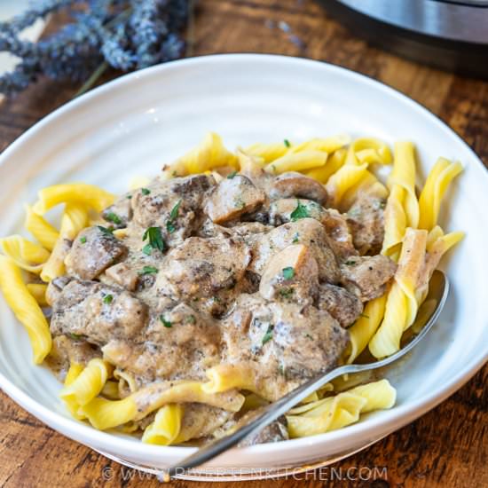 Instant Pot Beef Stroganoff