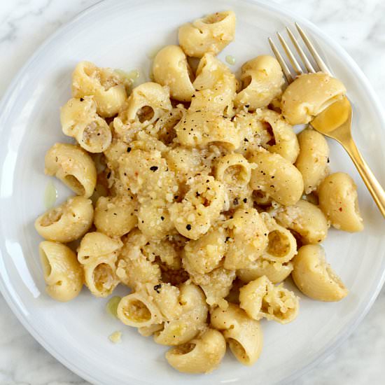 Pasta with Melted Cauliflower Sauce