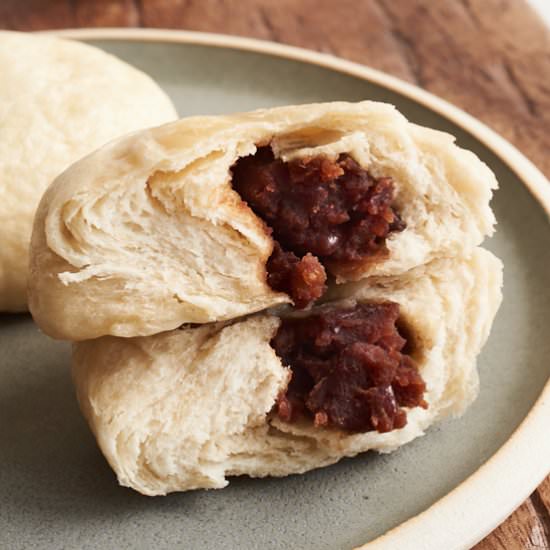 Quick Red Bean Buns (Jjinppang)