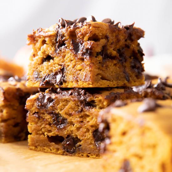 Pumpkin Chocolate Chip Bars