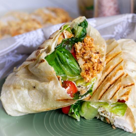 Crunchy Chicken Caesar Salad Wraps