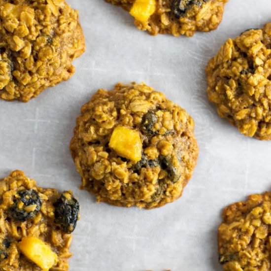 Pear and Raisin Oatmeal Cookies