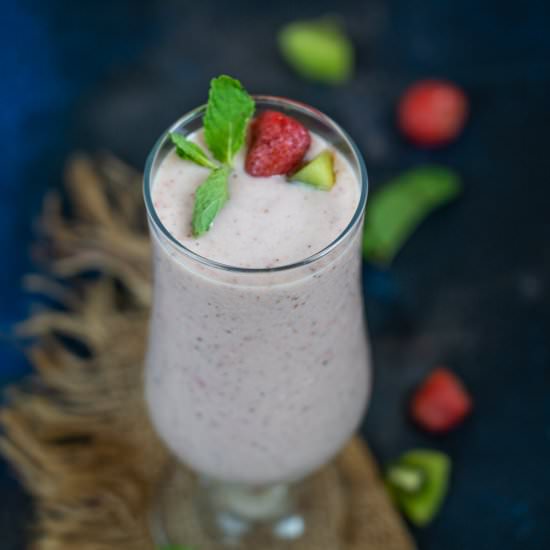 Kiwi Quencher Tropical Smoothie