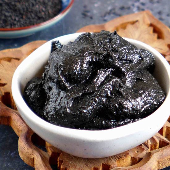 black sesame paste
